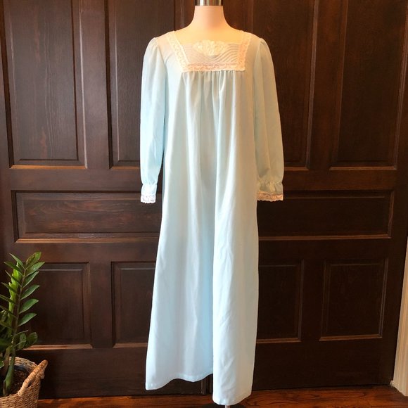 NWOT Willow Creek Long Fleece Nightgown Vintage USA Light Blue Cottagecore Sz M - Picture 1 of 12